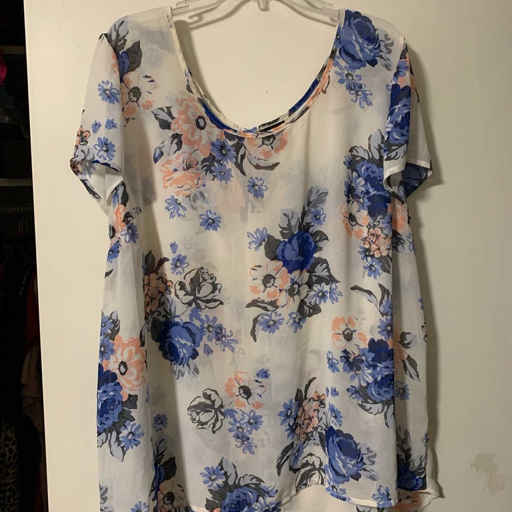 Flowy Short Sleeve Chiffon Top